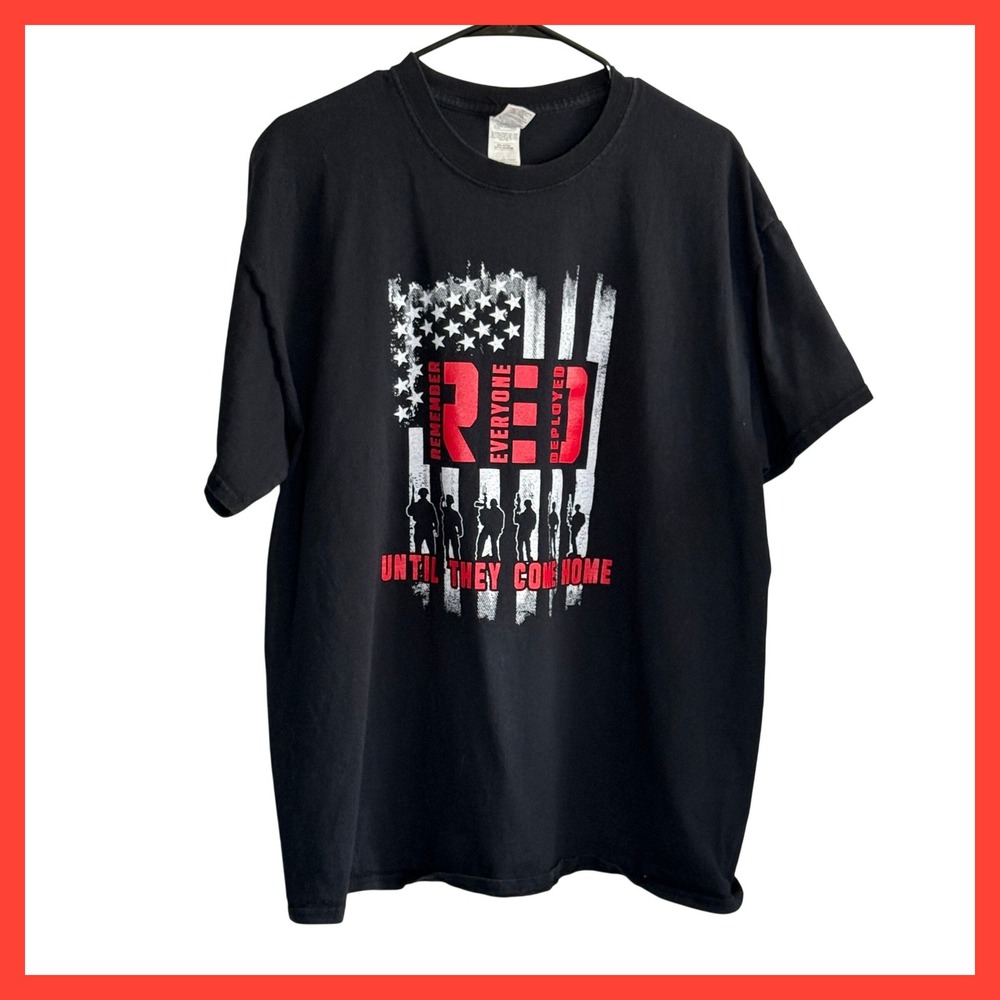 Gildan Heavy Cotton RED Remember Everyone Deployed Military Graphic T-Shirt XL